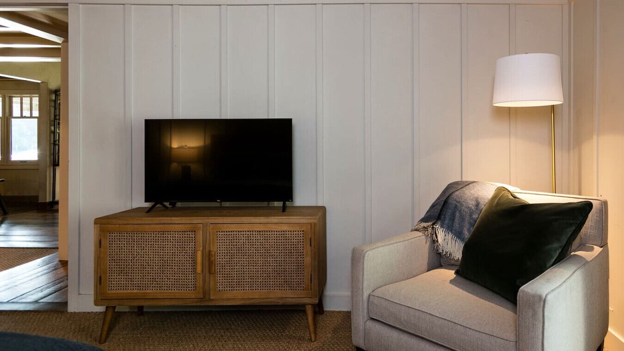 Photo of Livingroom in Rollingbay