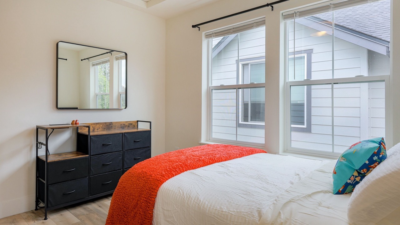 Photo of Bedroom in Brentwood-Darlington