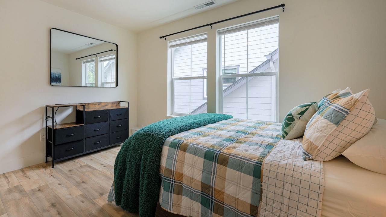 Photo of Bedroom in Brentwood-Darlington