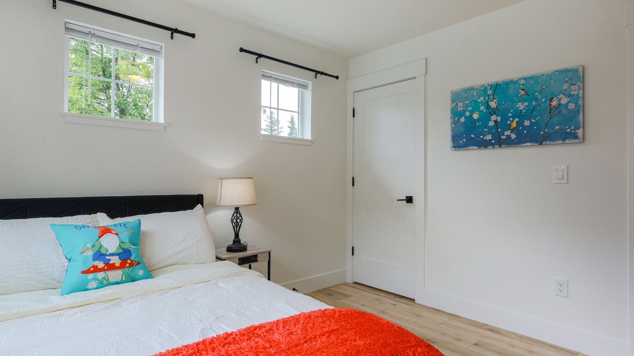 Photo of Bedroom in Brentwood-Darlington