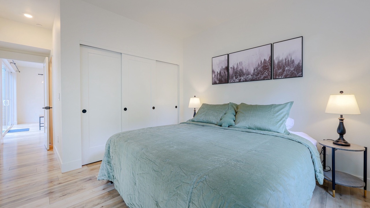 Photo of Bedroom in Brentwood-Darlington