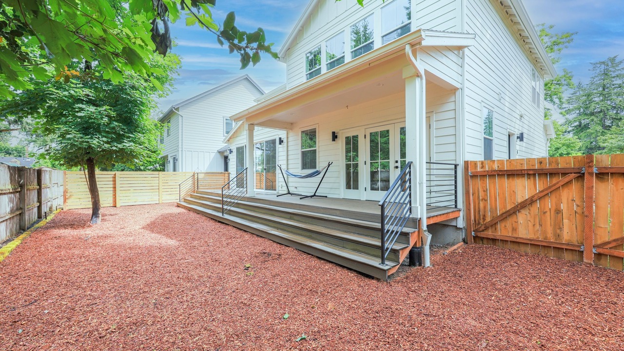 Photo of Outdoor in Brentwood-Darlington