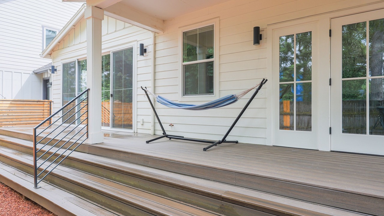 Photo of Outdoor in Brentwood-Darlington