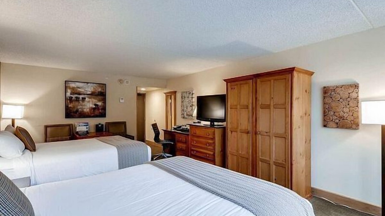 Photo of Bedroom in Lakeside Village