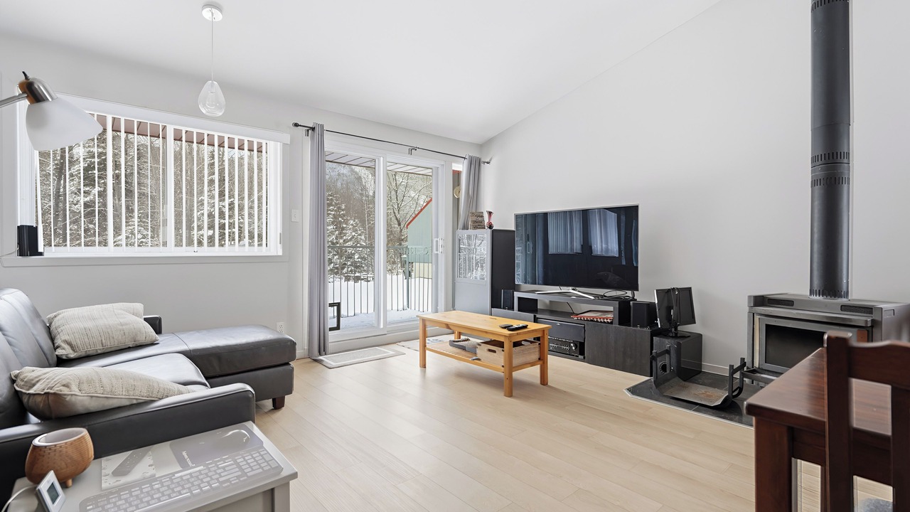 Photo of Livingroom in Stoneham