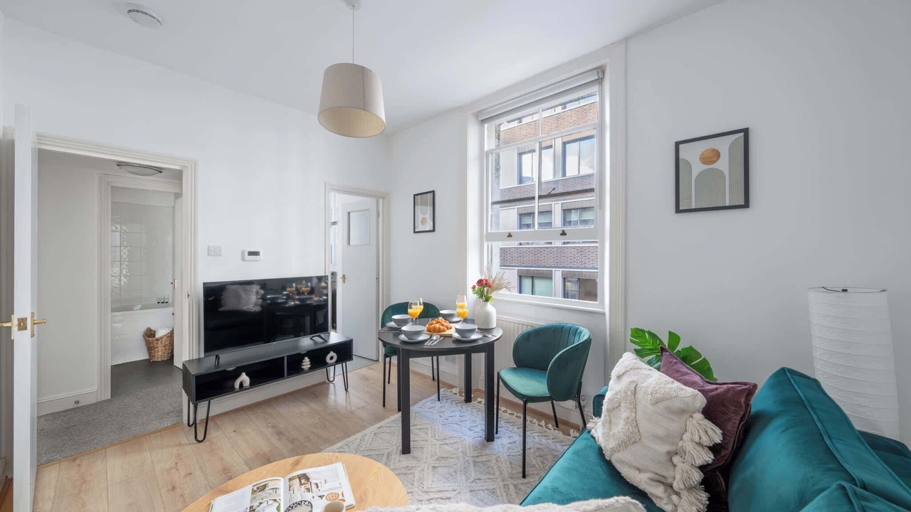 Photo of Others in Fitzrovia