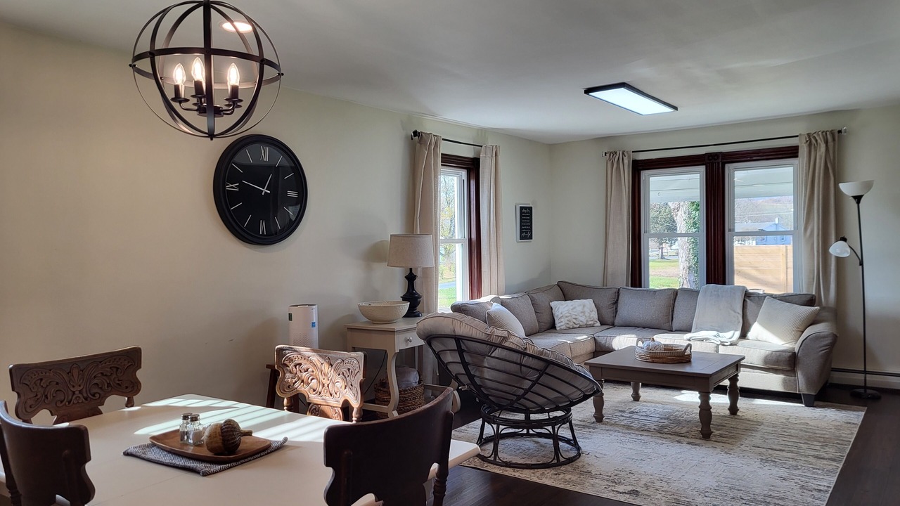 Photo of Livingroom in Bernville