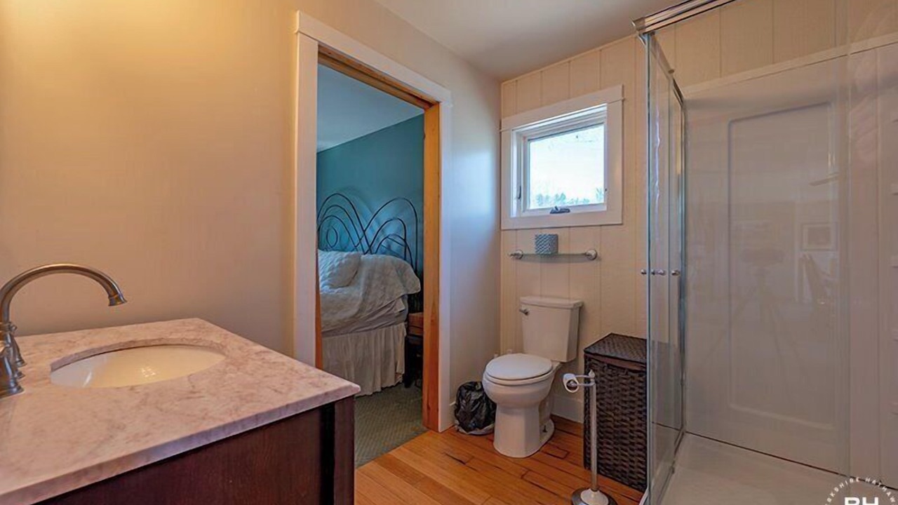Photo of Bathroom in Lawrenceville