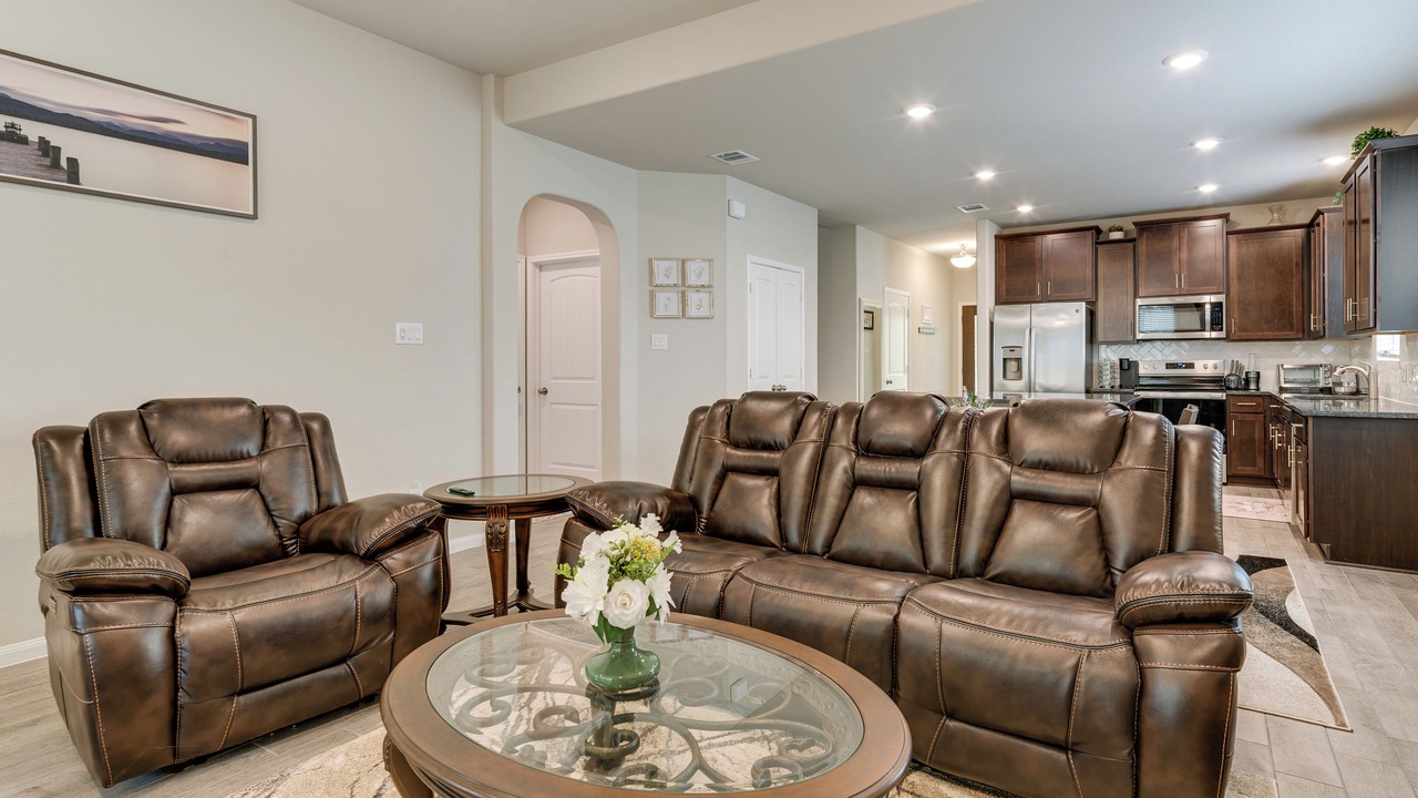 Photo of Livingroom in Walden on Lake Conroe