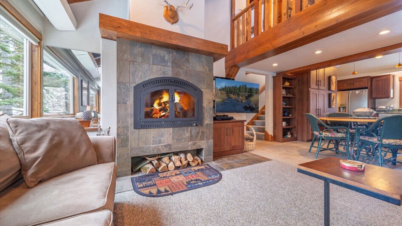 Photo of Livingroom in Alpine Meadows