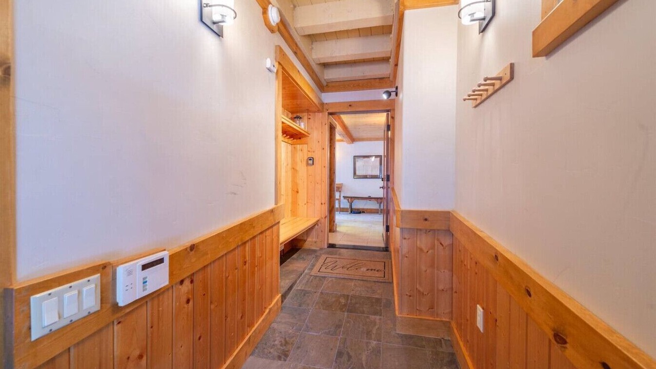 Photo of Bedroom in Alpine Meadows