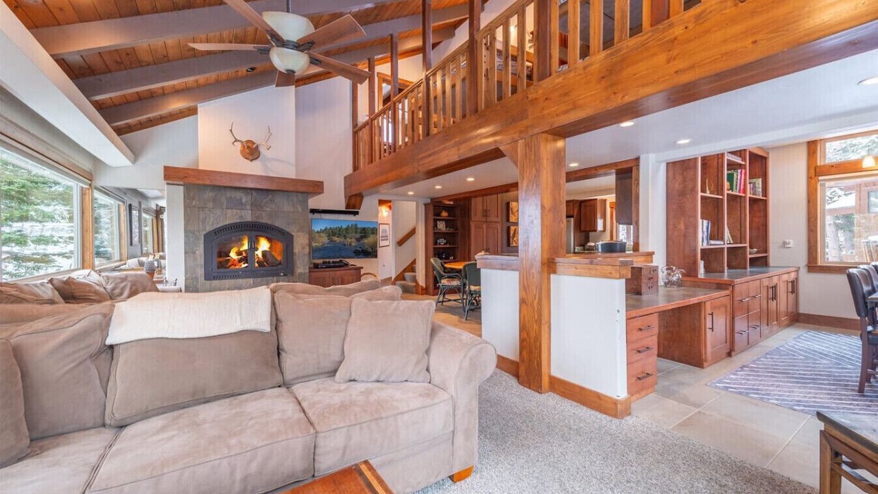 Photo of Livingroom in Alpine Meadows
