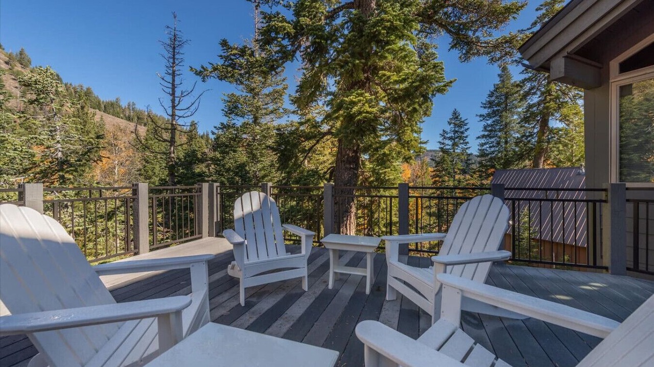 Photo of Bedroom in Alpine Meadows