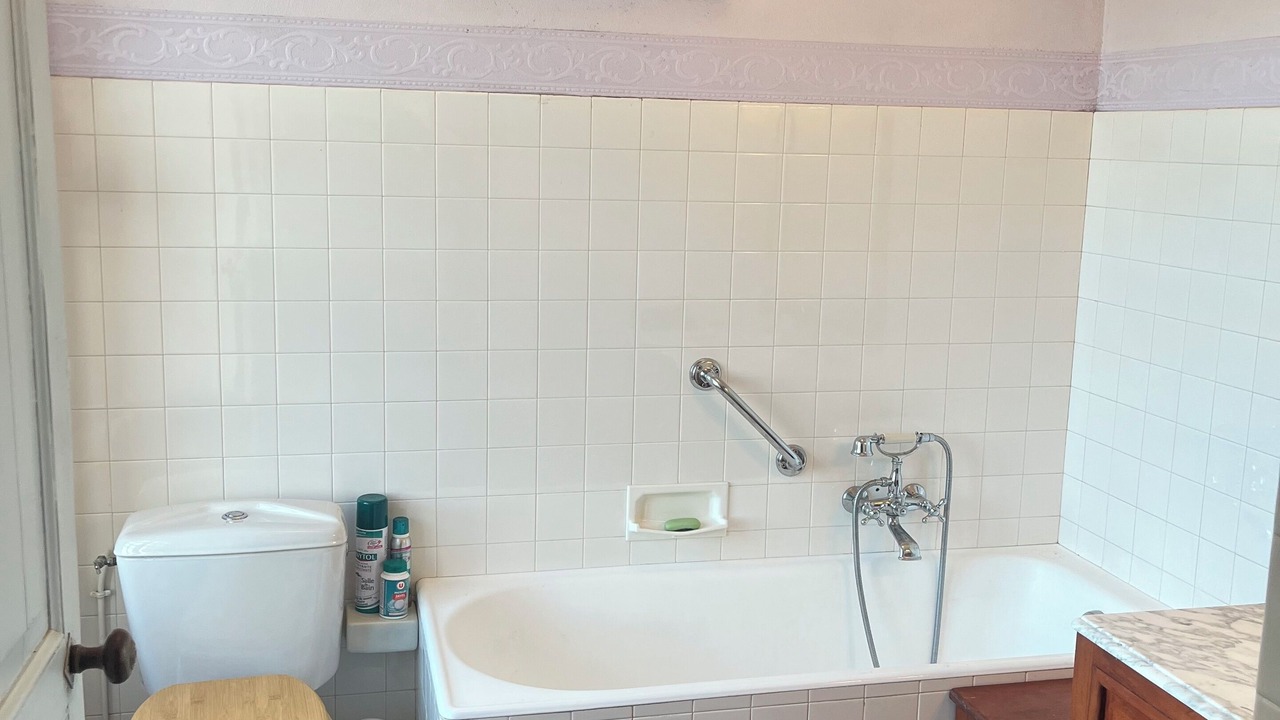 Photo of Bathroom in Languedias