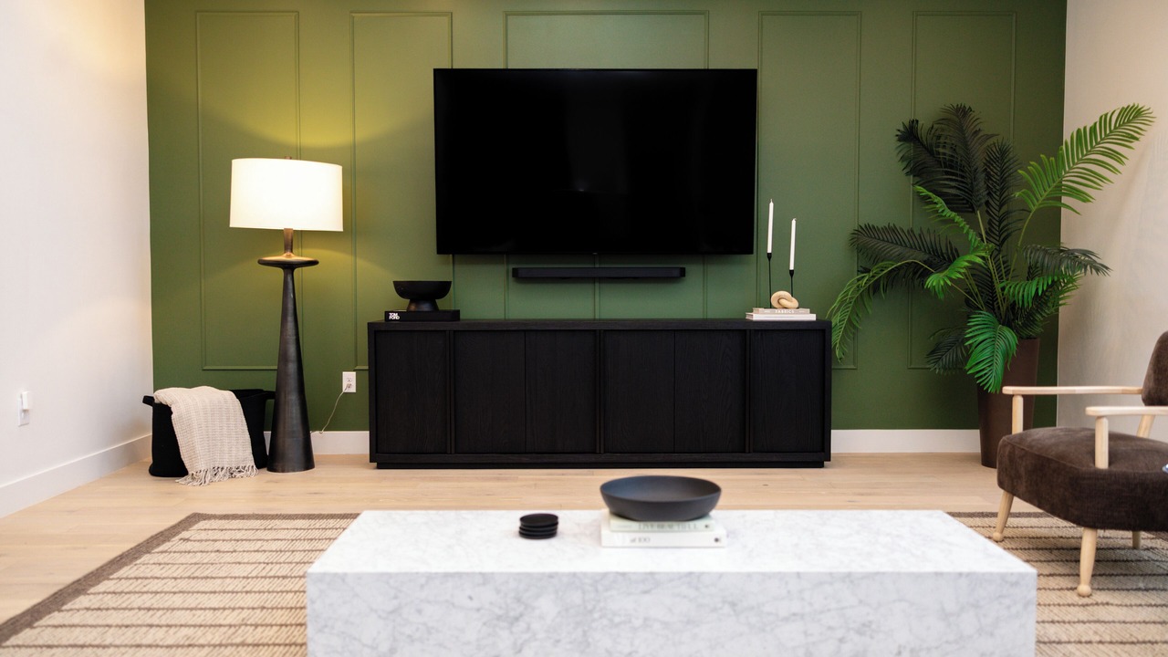 Photo of Livingroom in Greater South River City