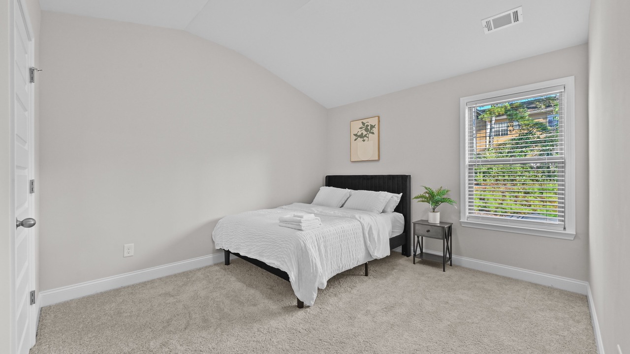 Photo of Bedroom in Lawrenceville