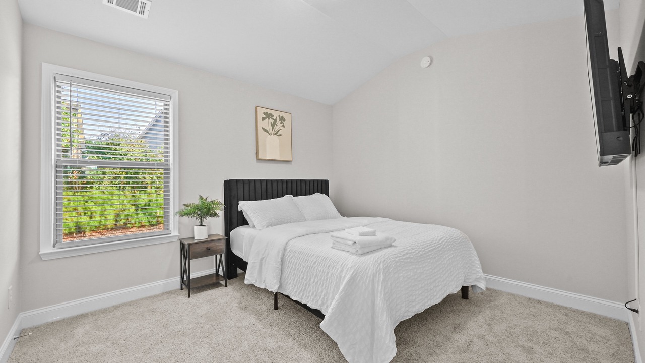 Photo of Bedroom in Lawrenceville