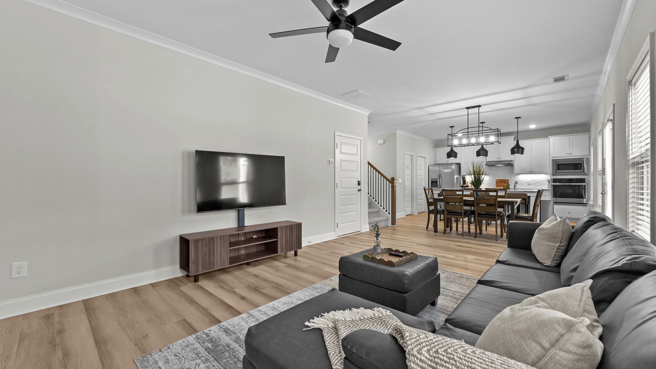 Photo of Livingroom in Lawrenceville