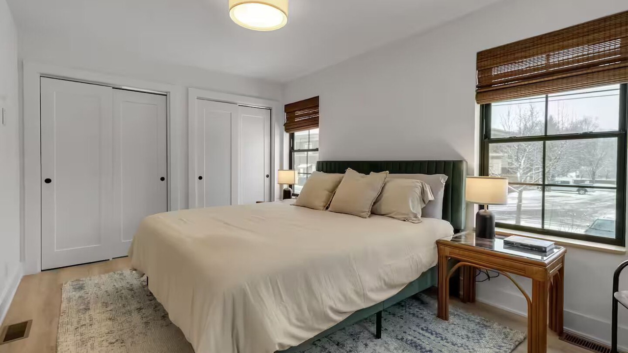 Photo of Bedroom in East Aurora