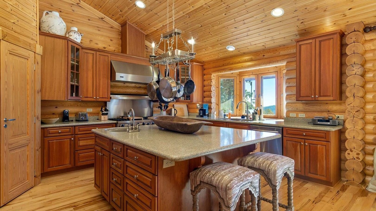 Photo of Kitchen in Old Fort