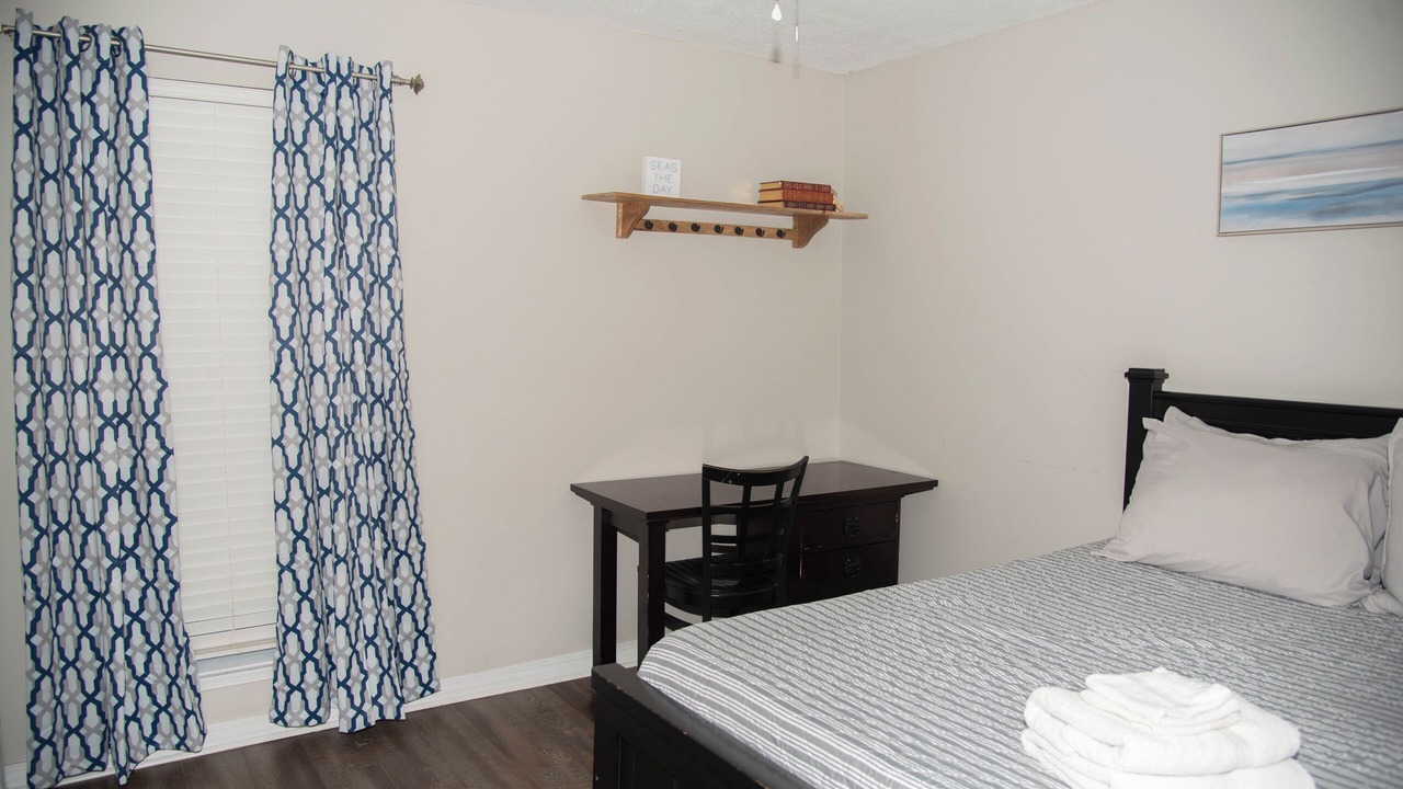 Photo of Bedroom in Niceville