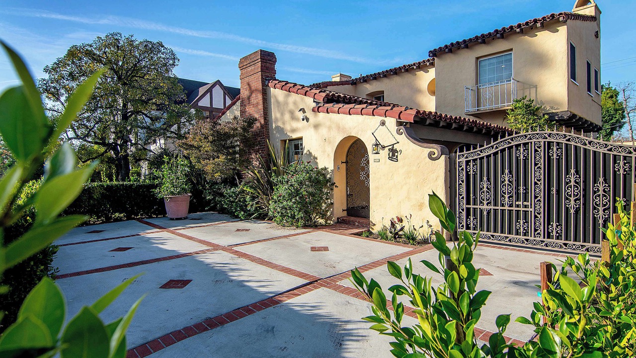 Photo of Outdoor in Greater Wilshire - Hancock Park