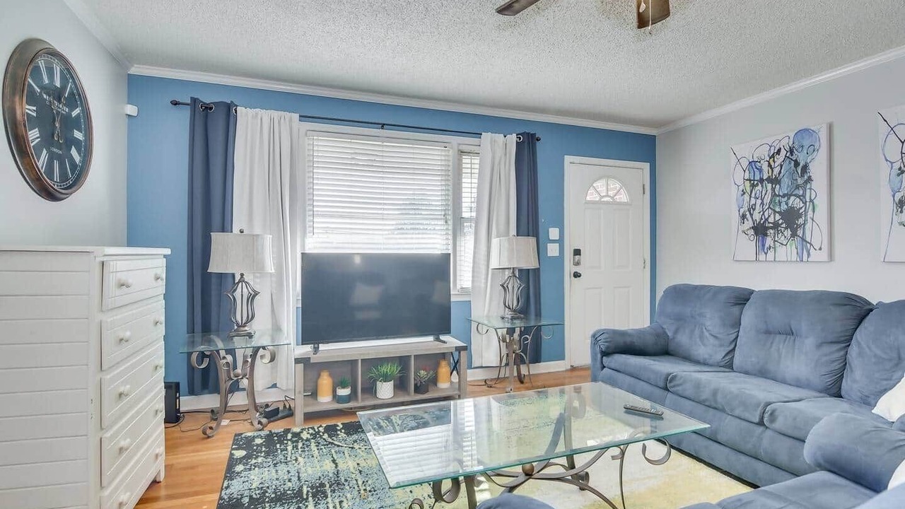 Photo of Livingroom in National Hills