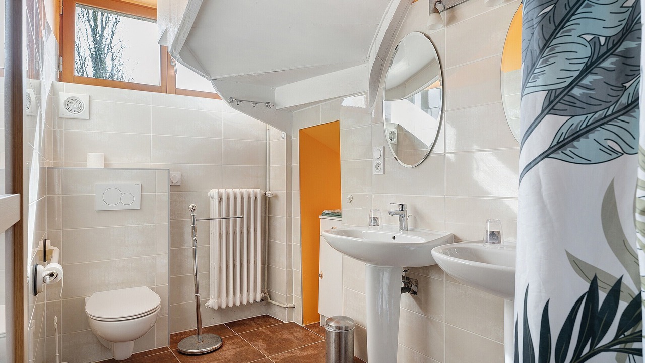Photo of Bathroom in Mont-Dol