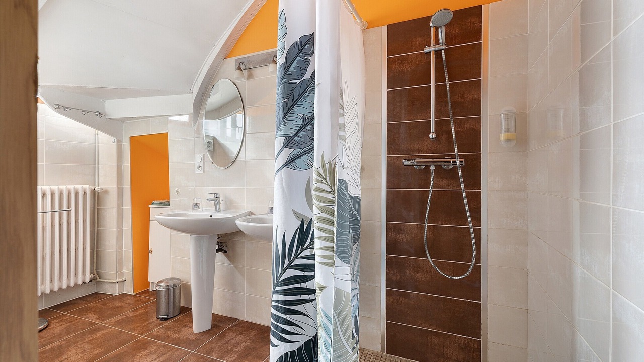 Photo of Bathroom in Mont-Dol