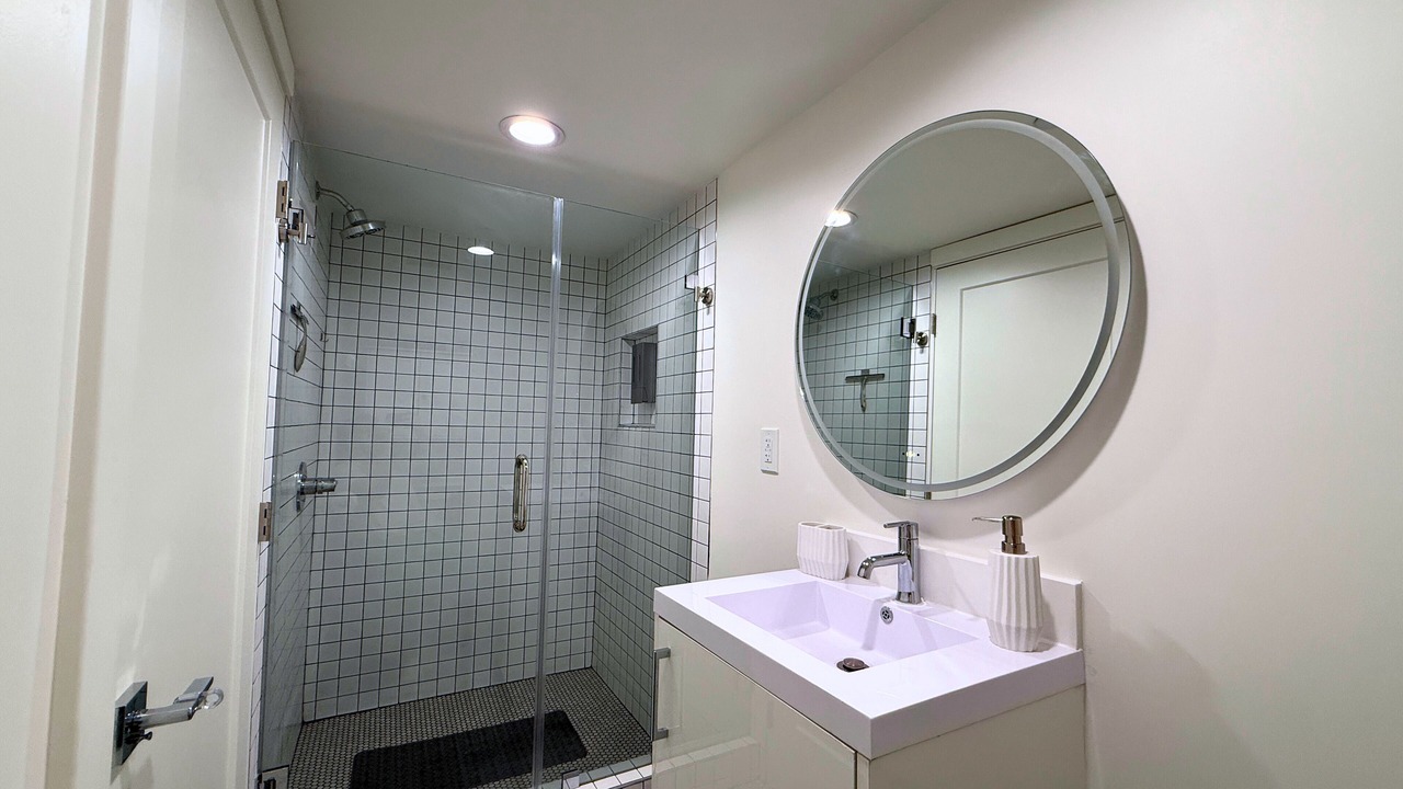 Photo of Bathroom in NoHo Arts District