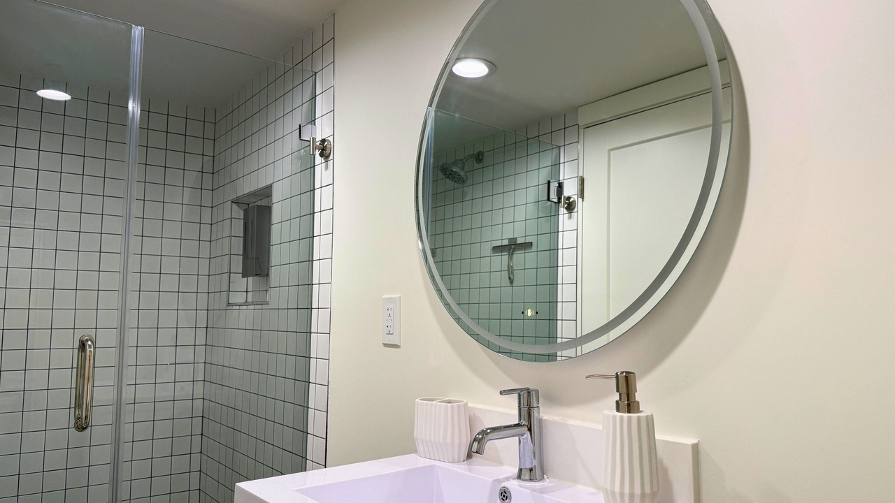 Photo of Bathroom in NoHo Arts District