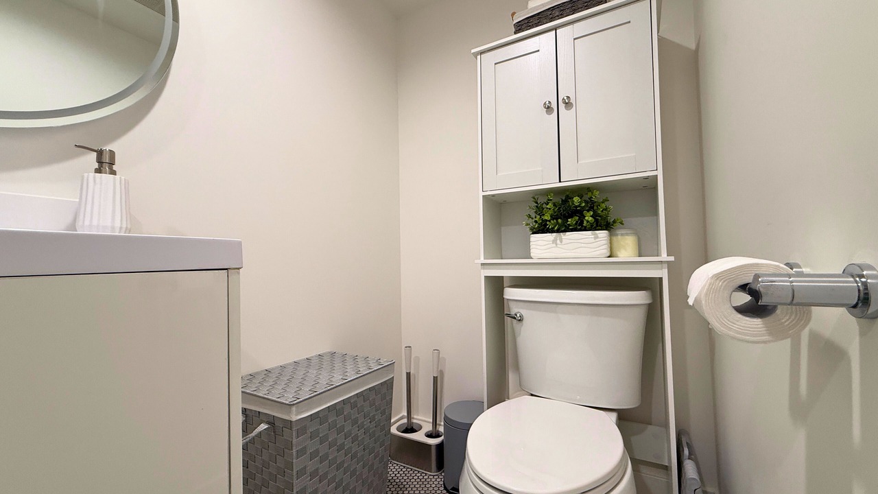 Photo of Bathroom in NoHo Arts District