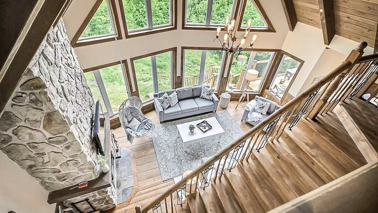Photo of Livingroom in Lac-Superieur
