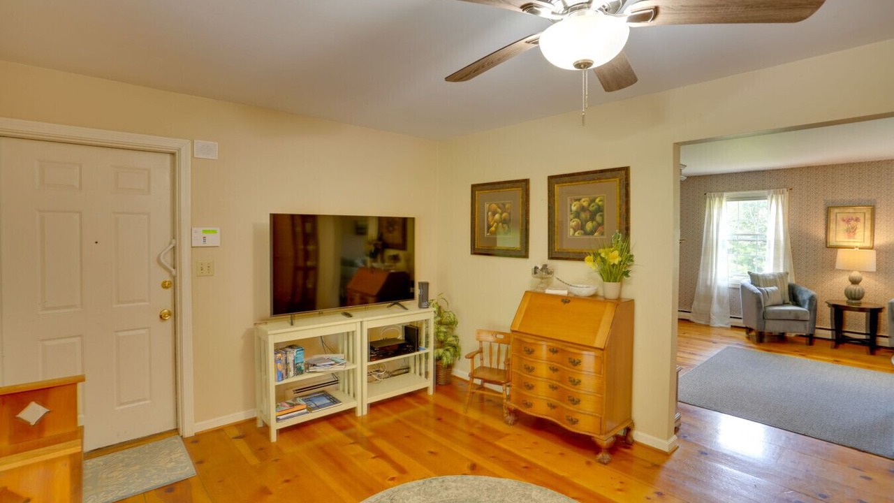 Photo of Bedroom in Pittsfield