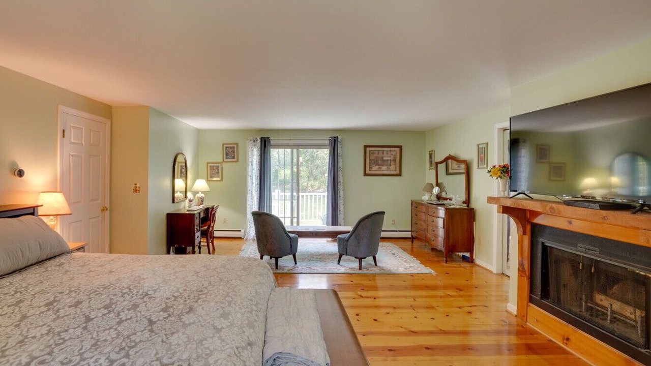 Photo of Others in Pittsfield