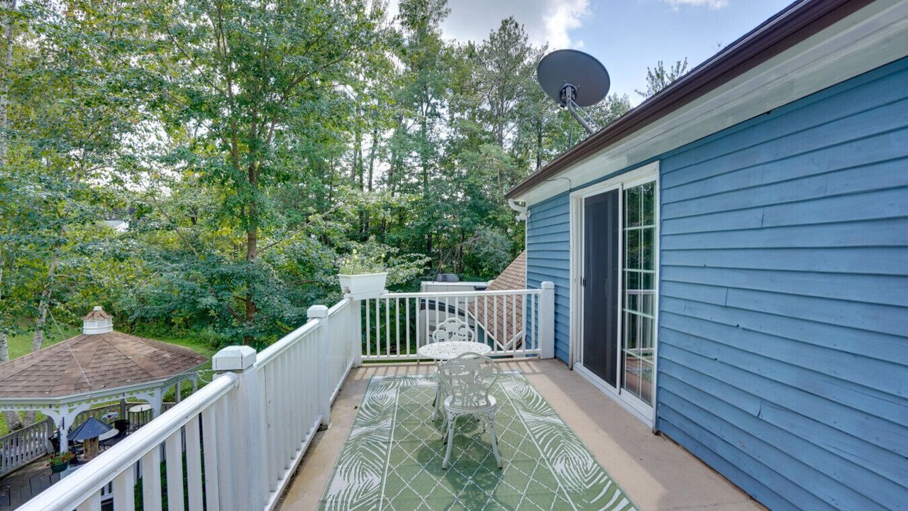 Photo of Patio Balcony in Pittsfield