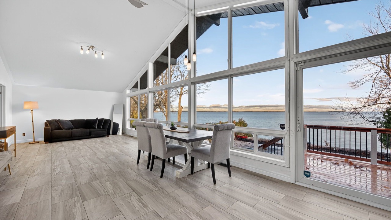 Photo of Livingroom in Oro-Medonte