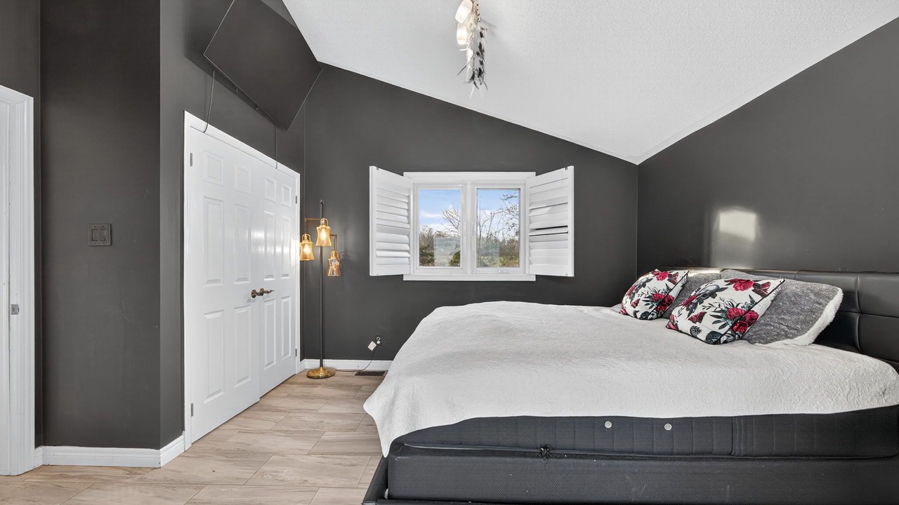 Photo of Bedroom in Oro-Medonte