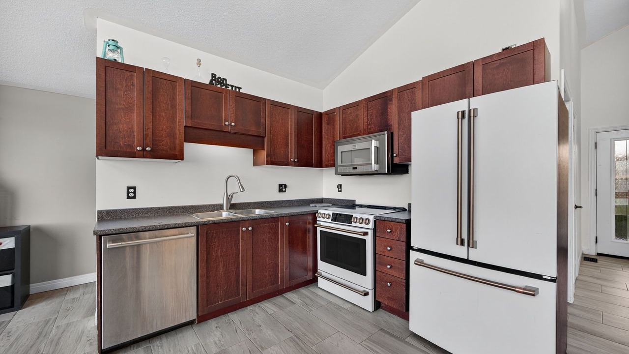 Photo of Kitchen in Oro-Medonte