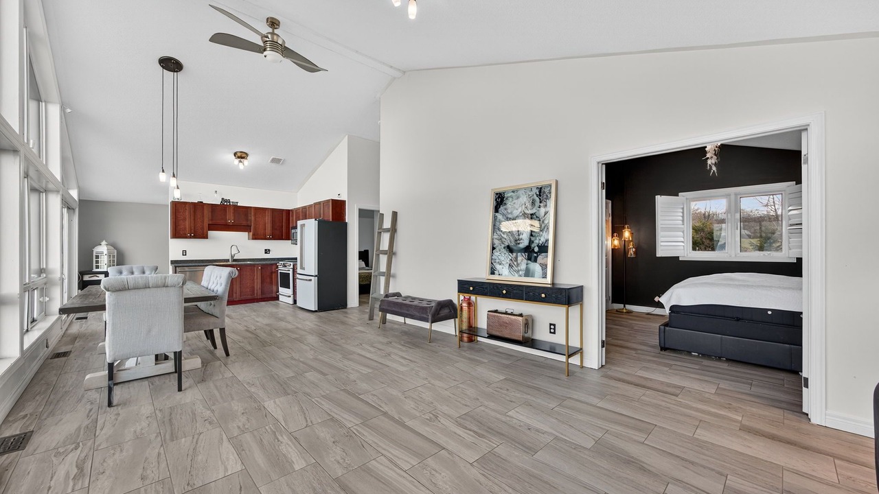 Photo of Bedroom in Oro-Medonte