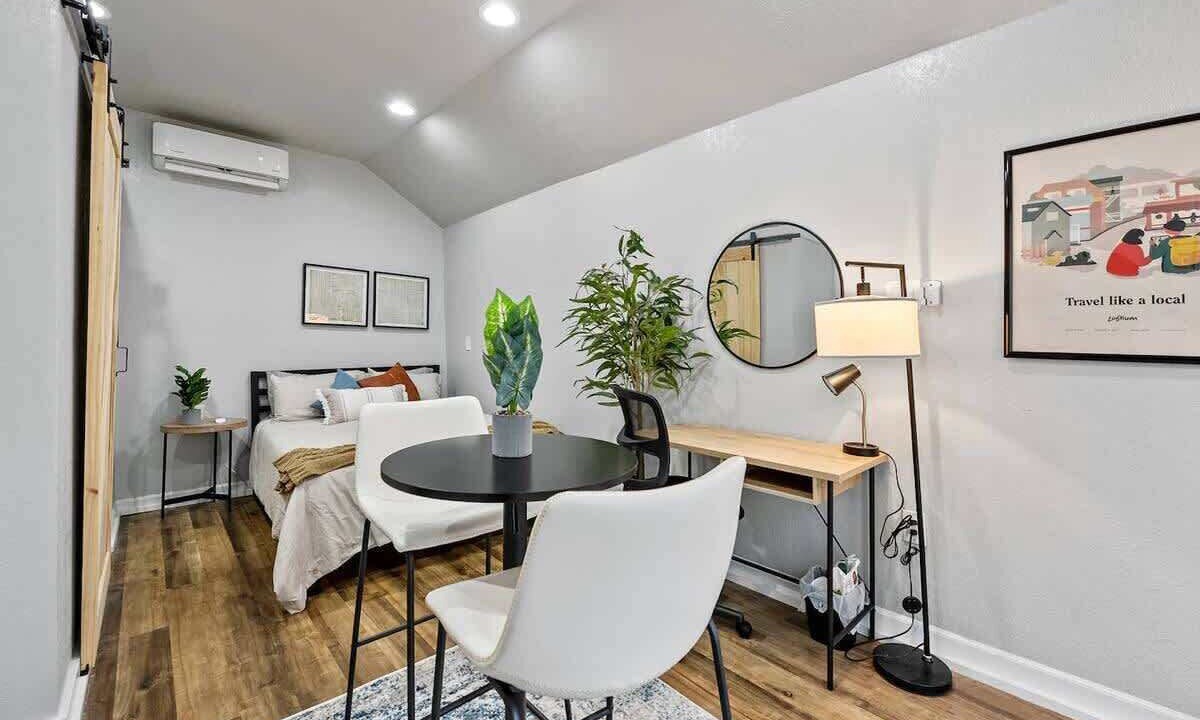 Photo of Bedroom in Regis