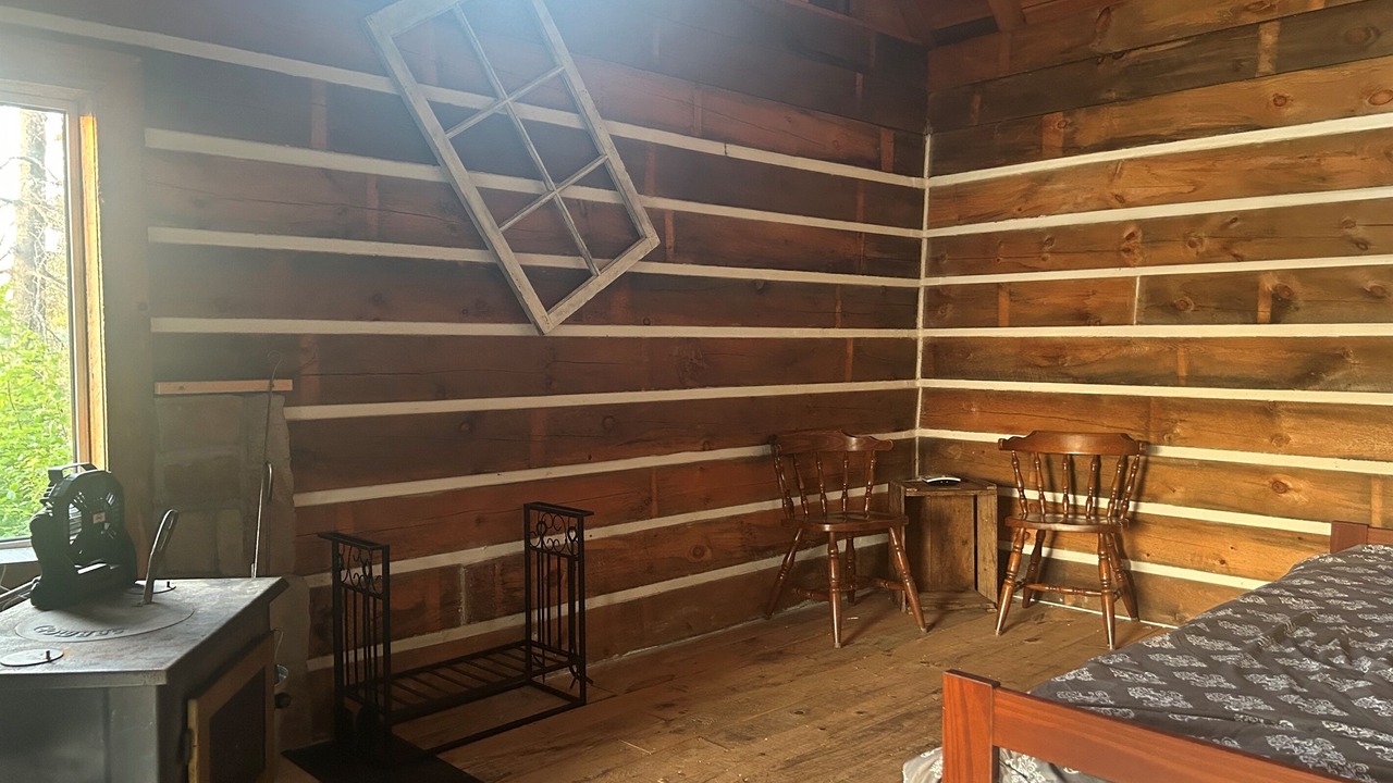 Photo of Livingroom in Hastings Highlands