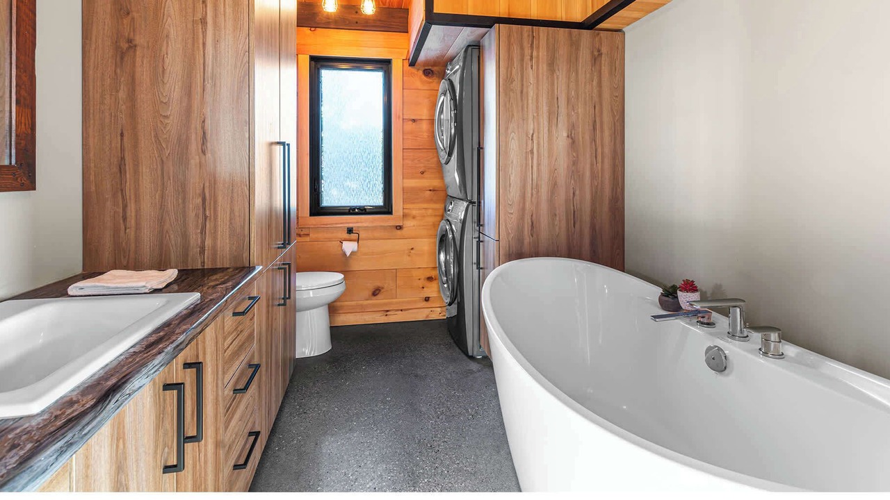Photo of Bathroom in Saint-Joseph-de-la-Rive