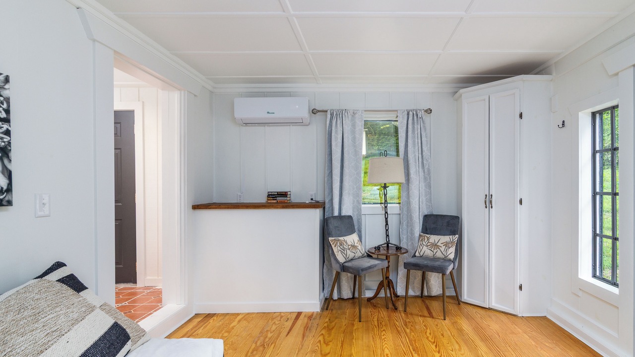 Photo of Livingroom in Blacksburg