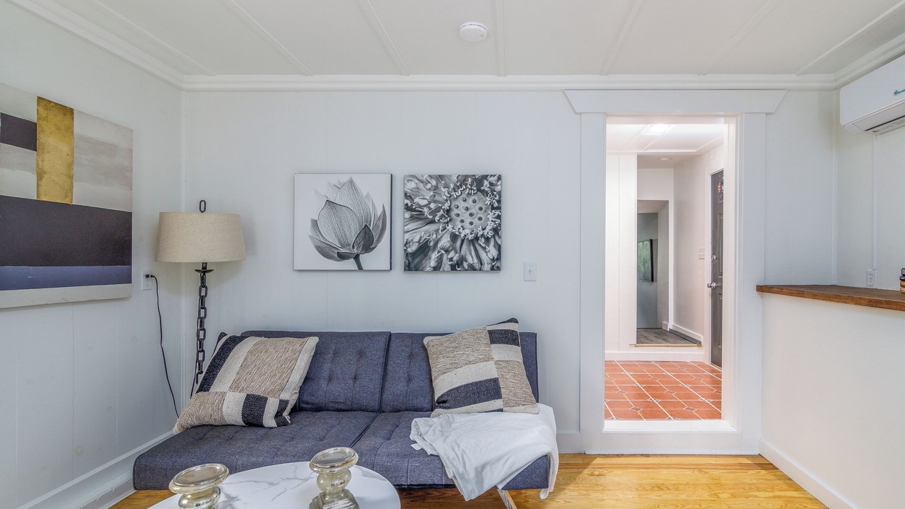 Photo of Livingroom in Blacksburg