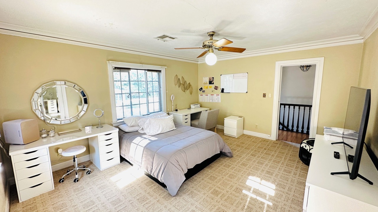 Photo of Bedroom in Ada