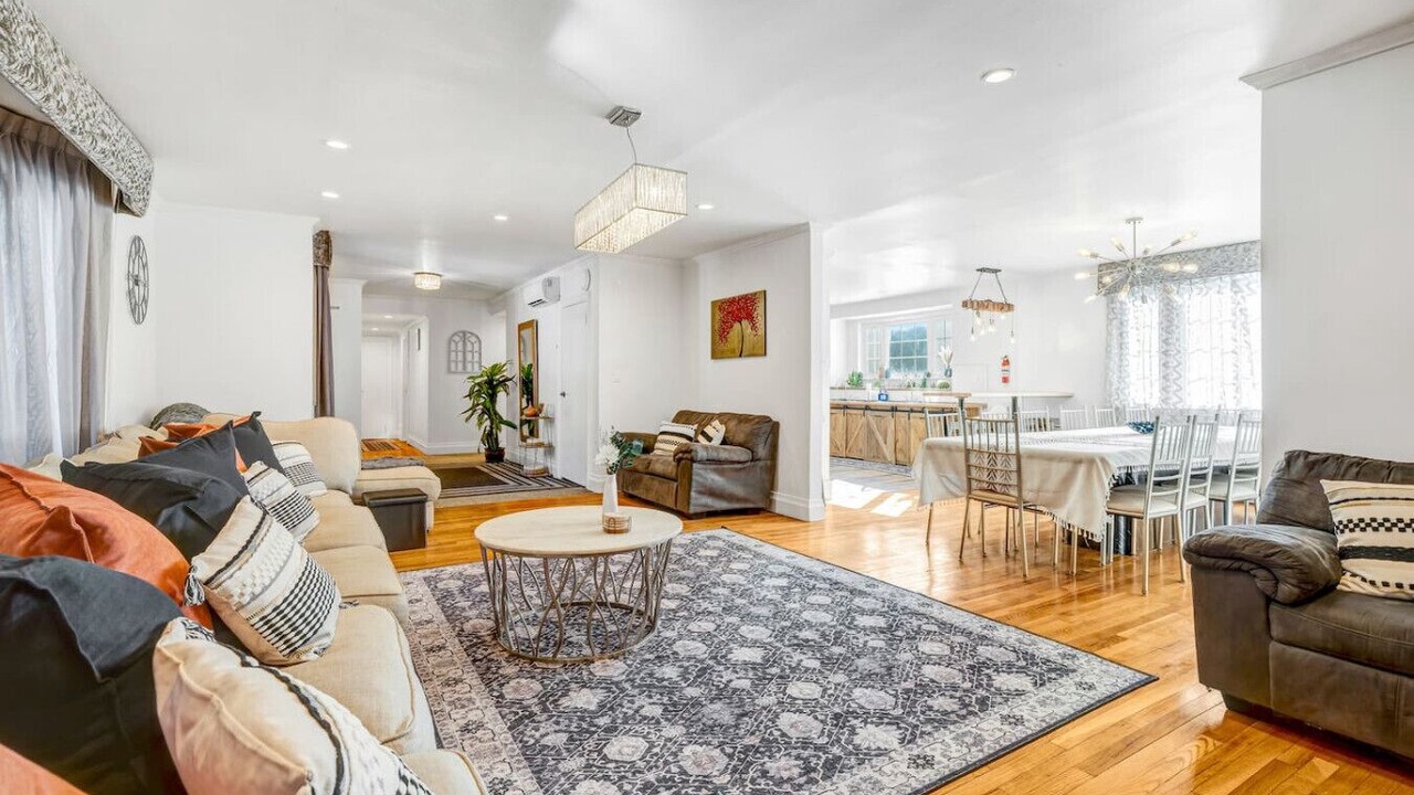 Photo of Livingroom in Woodridge
