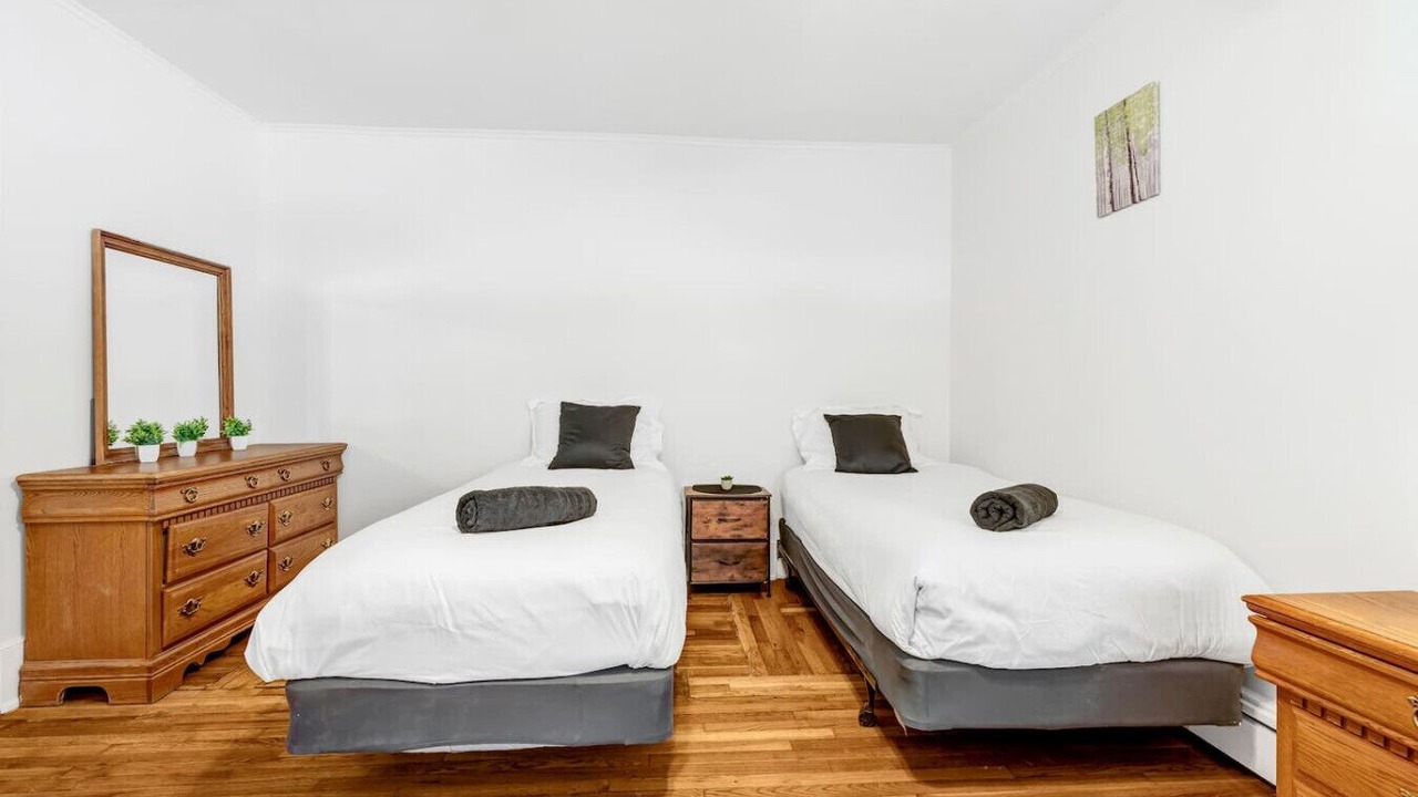 Photo of Bedroom in Woodridge