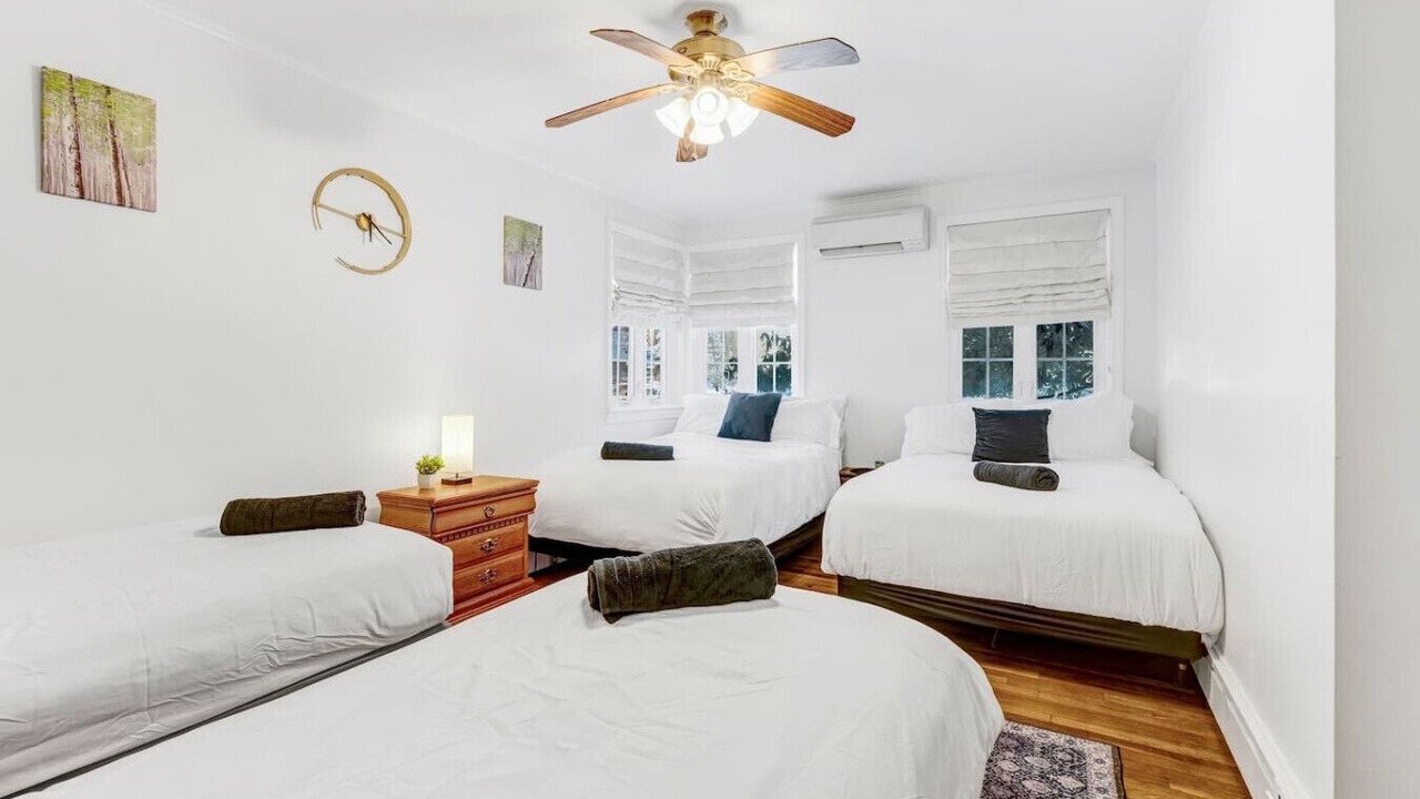 Photo of Bedroom in Woodridge