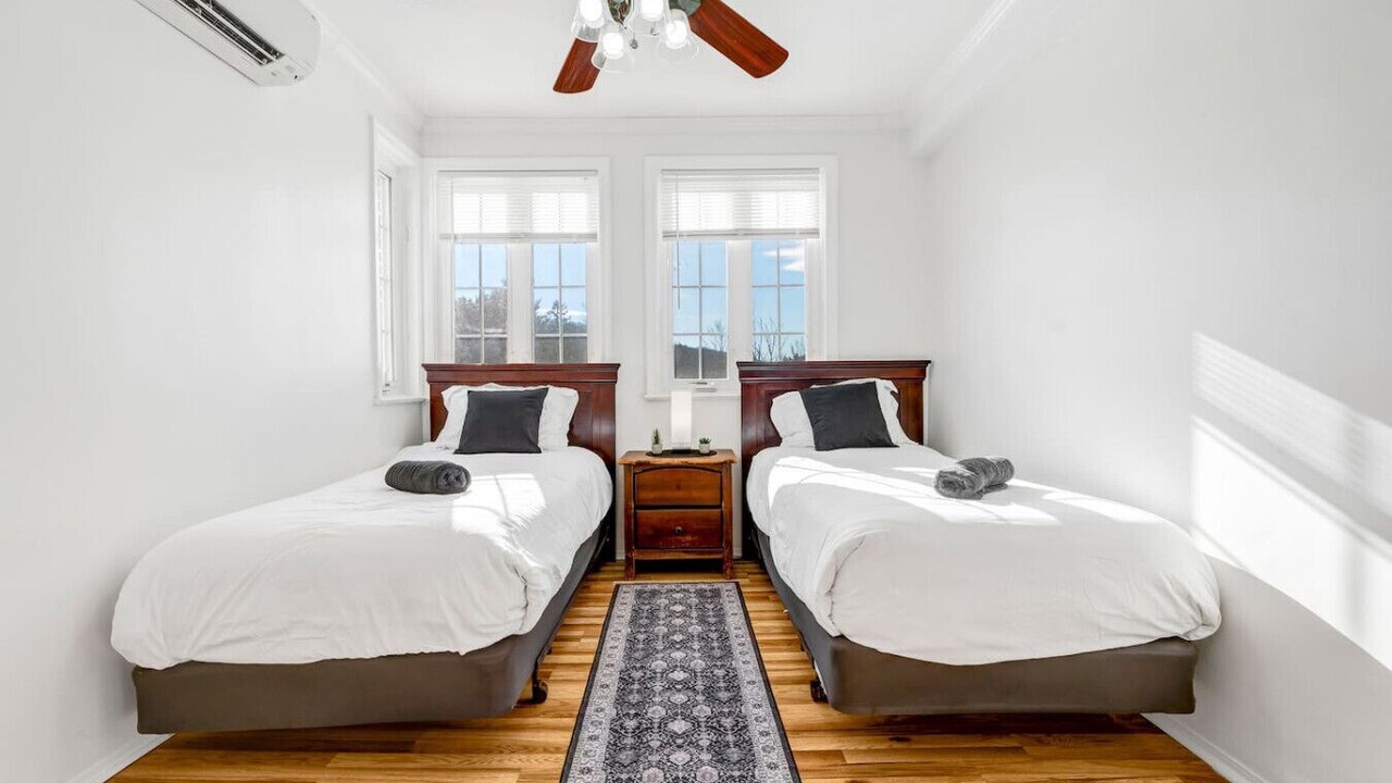Photo of Bedroom in Woodridge